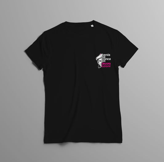 T-Shirt Dicciusu - Tenis sa Conca po Decoratzioi